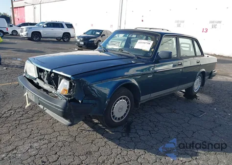1991 Volvo 240 z USA, uszkodzony, nr VIN YV1AA8842M1453392